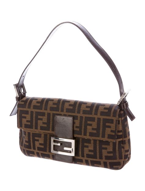 Fendi Baguette .